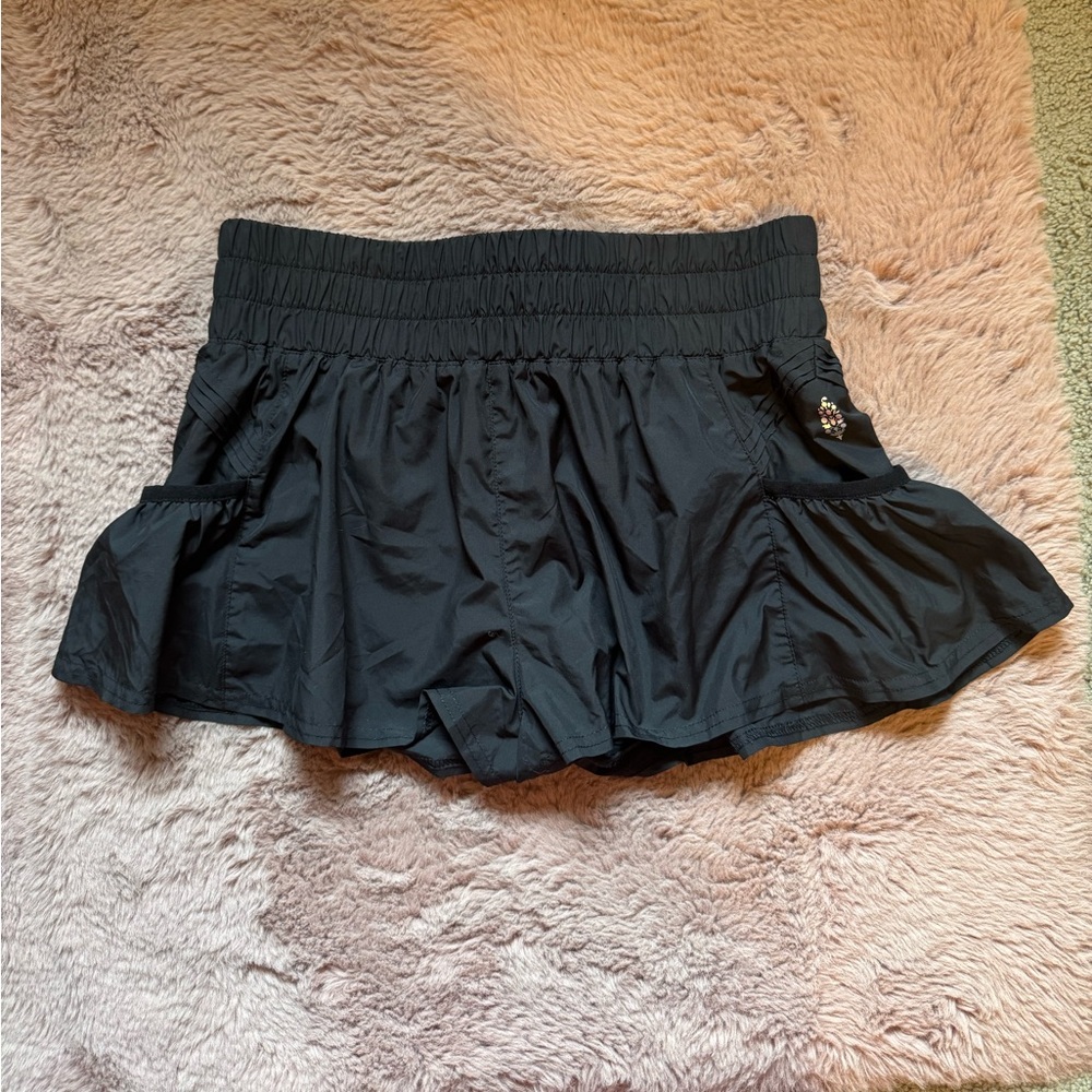 Free People Movement Get Your Flirt On Shorts in Black Size Small Women’s